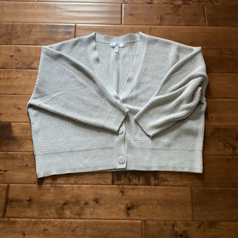 V necked cardigan